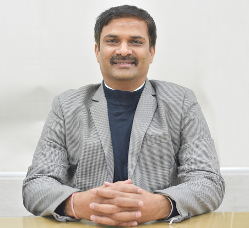 Dr. Vivek Yadav